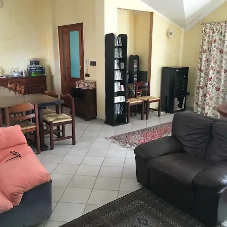 Huge And Modern Private Apartment Oristano