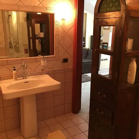 Huge And Modern Private Apartment Oristano